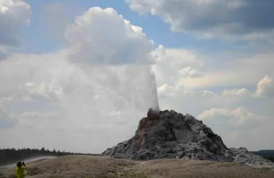 castle geyser big