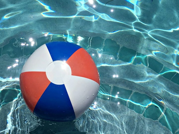 8 Reasons Why You Should Rent a Pool NOW